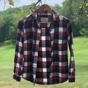 Red Plaid Long Sleeve Flannel - Small